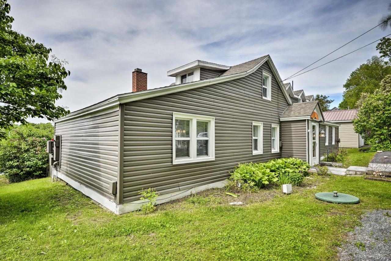 Family Cottage On Chaumont Bay, Walk To Downtown Экстерьер фото